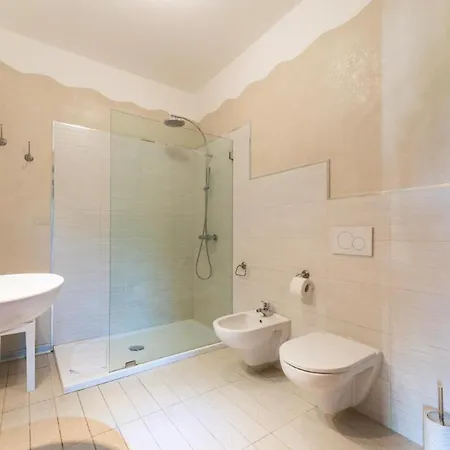 Chic Antonina One Bedroom No2176 דירה מרינלה