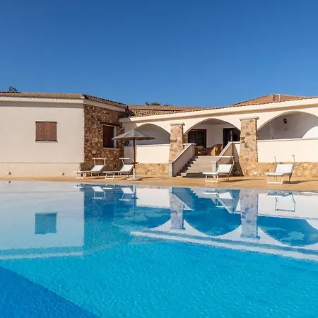 Chic Antonina One Bedroom No2176 * Marinella (Sardinia)