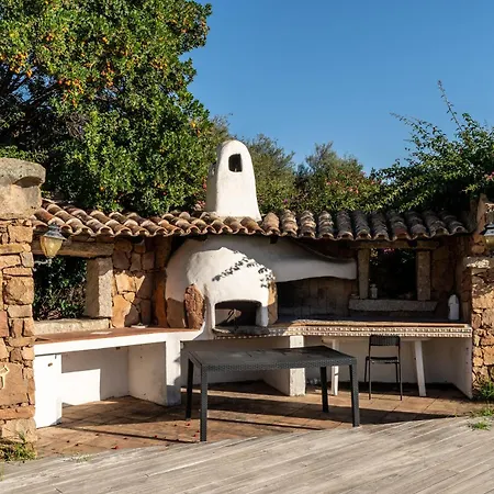 Chic Antonina One Bedroom No2176