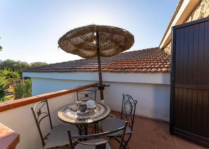 Chic Antonina One Bedroom No2176 Apartman